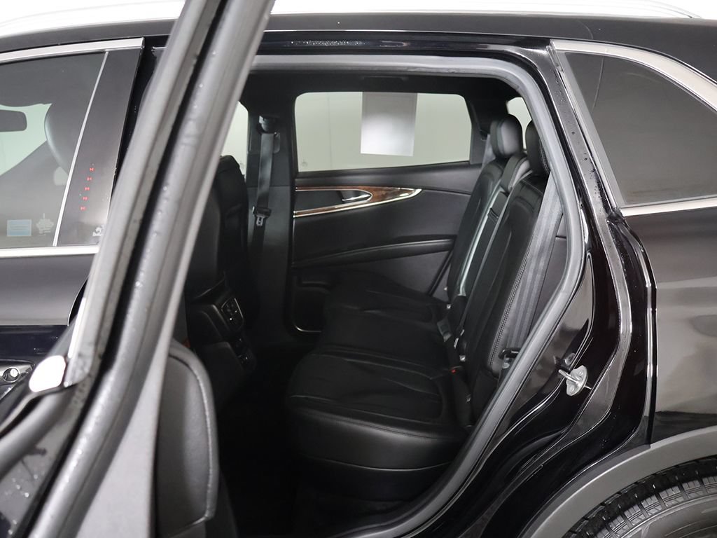 Used 2017 Lincoln MKX Select w/ Select Plus Package FWD image 24