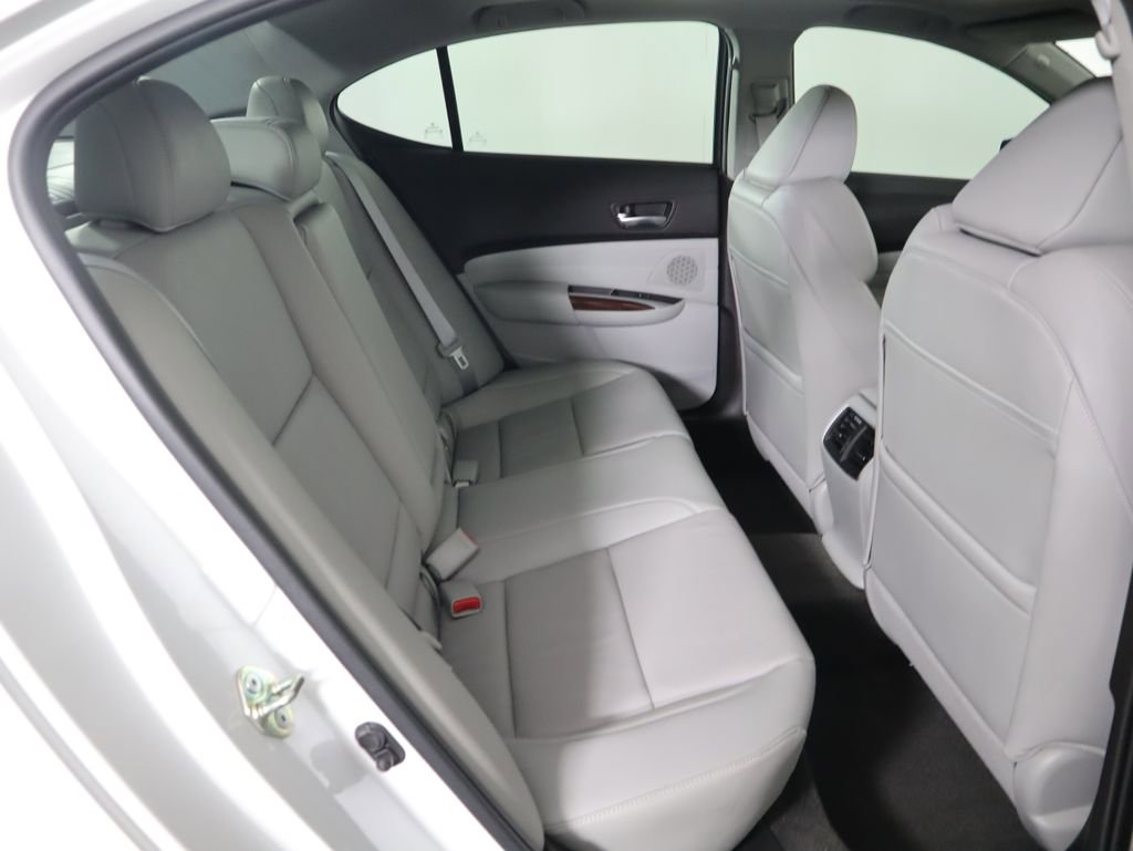 Used 2015 Acura TLX w/ Technology Package image 22