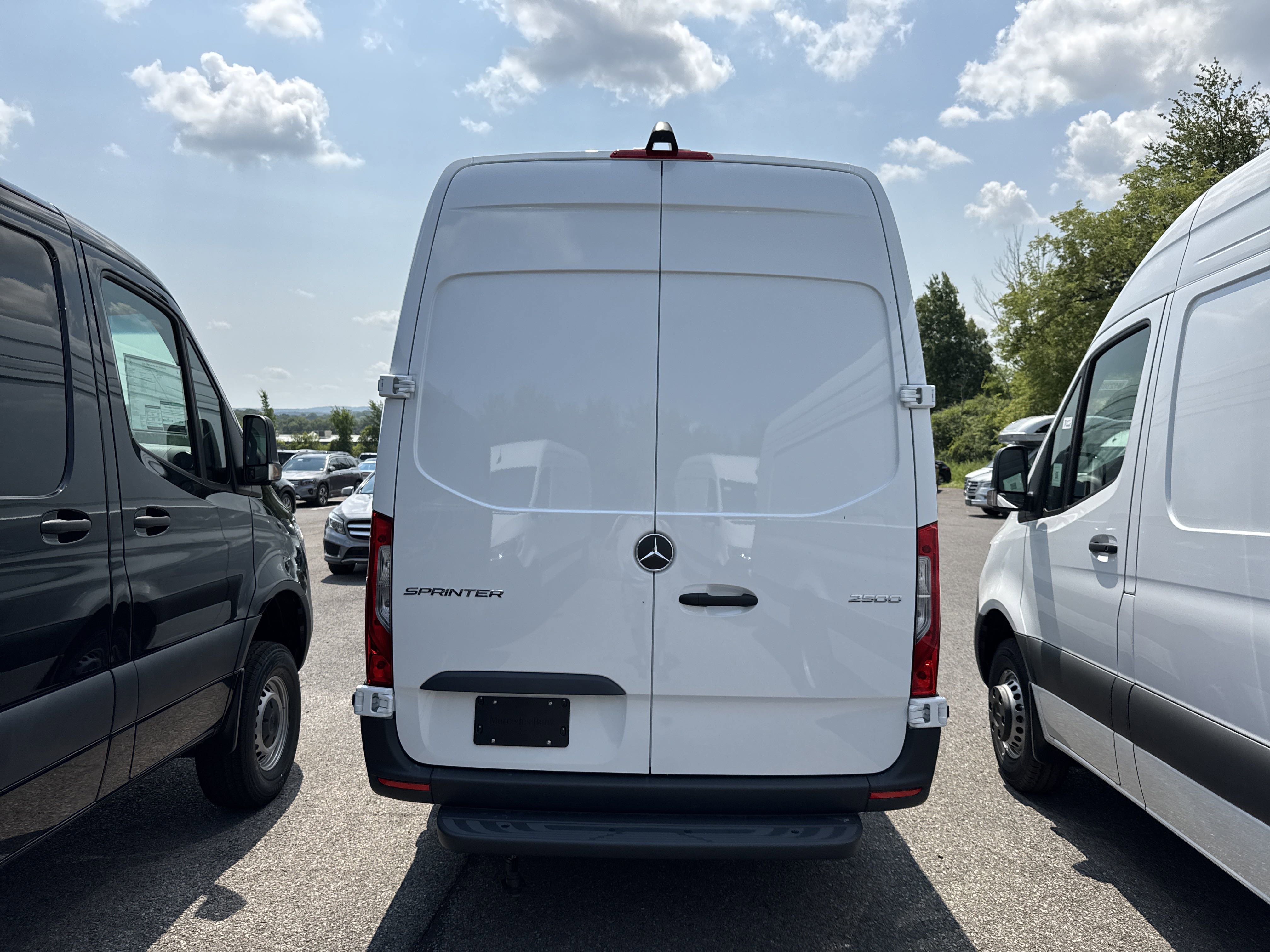 New 2025 Mercedes-Benz Sprinter 2500 image 6