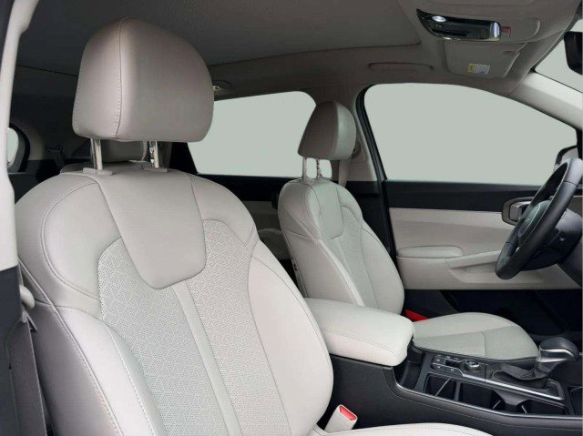 Used 2023 Kia Sorento X-Line EX image 29