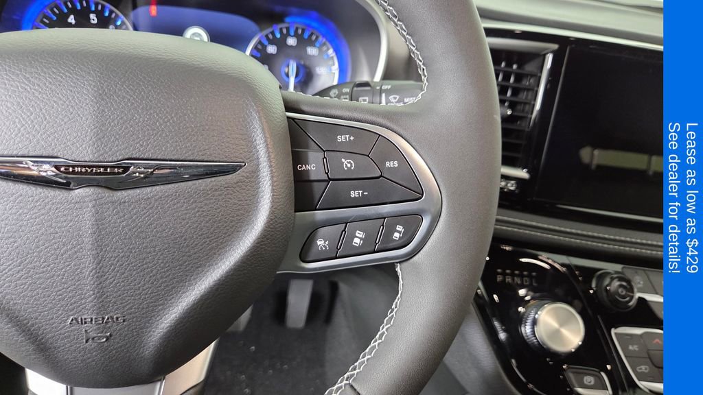 New 2025 Chrysler Pacifica Select w/ Fav Edition Package FWD image 19