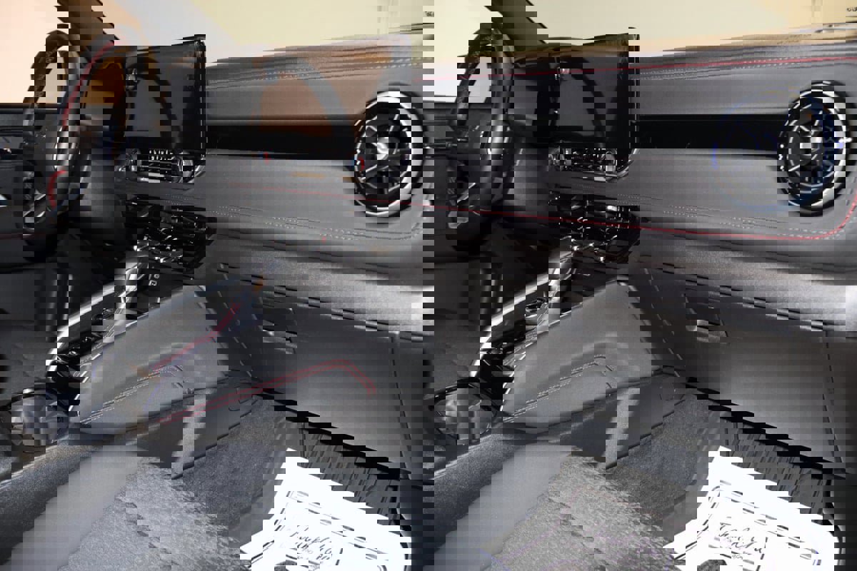 Used 2024 Chevrolet Colorado Z71 w/ Z71 Convenience Package 2 image 59