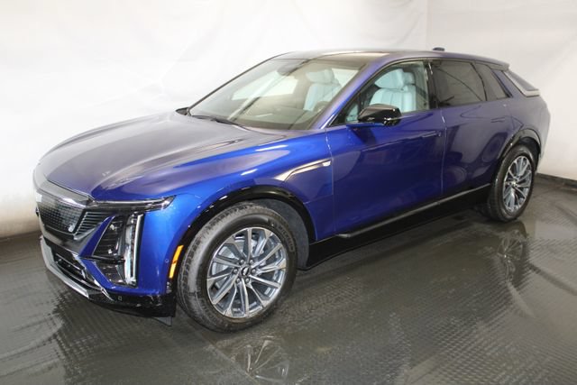 New 2026 Cadillac Lyriq Sport AWD/4WD image 2