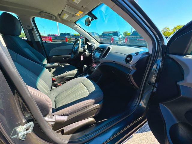 Used 2015 Chevrolet Sonic LT FWD image 26