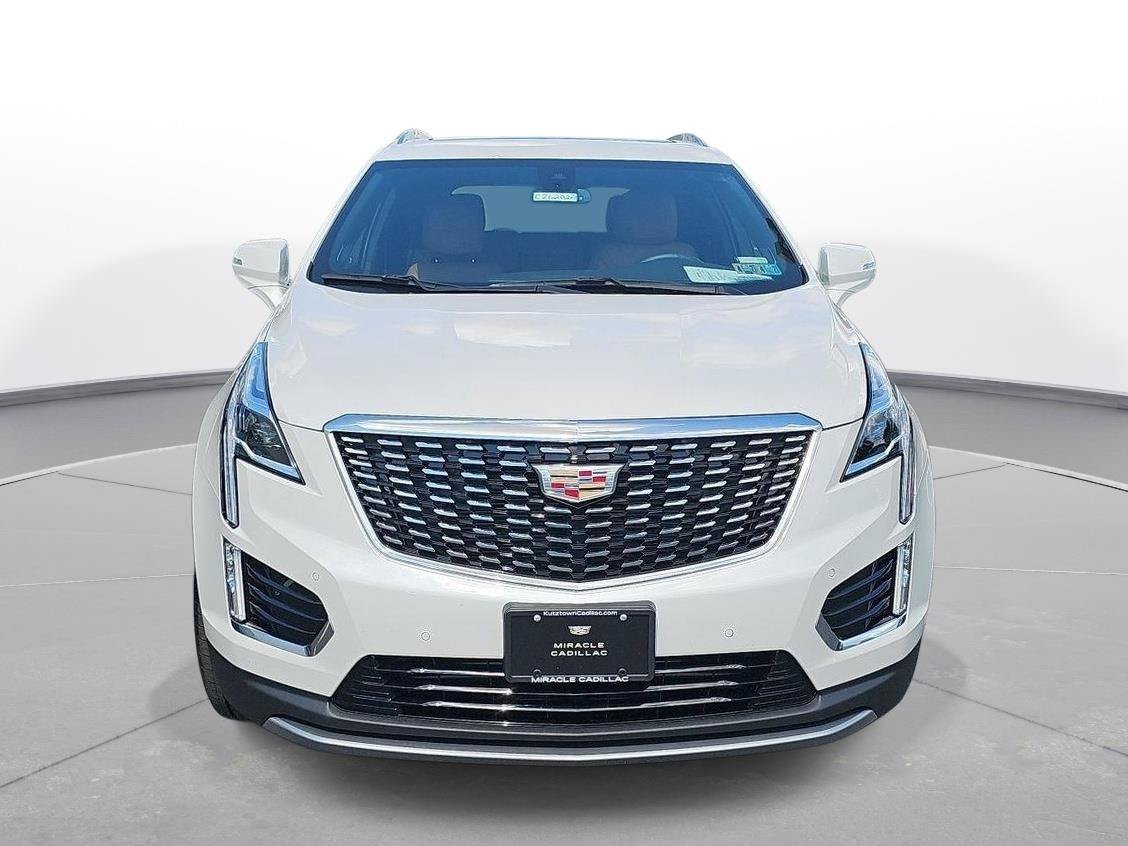 Used 2025 Cadillac XT5 Premium Luxury w/ LPO, Floor Liner Package AWD/4WD image 2