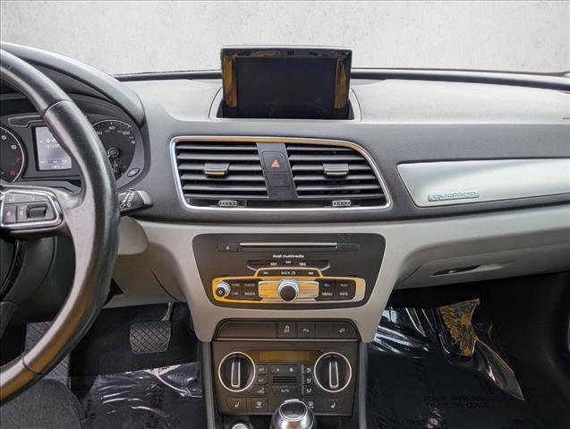 Used 2016 Audi Q3 2.0T Prestige image 12