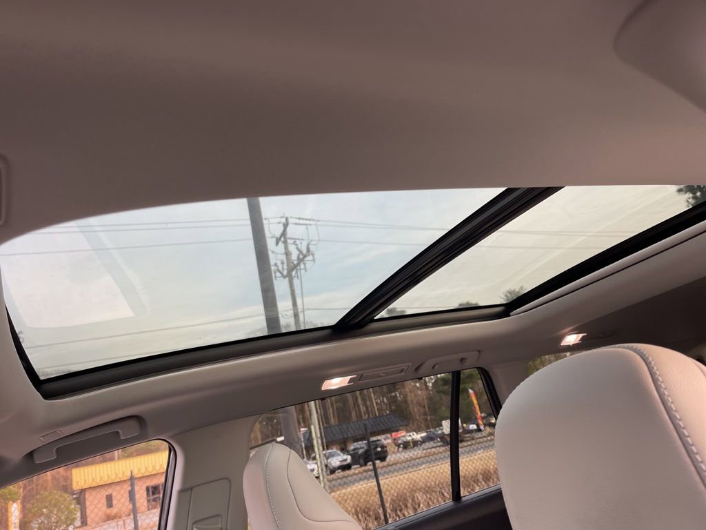 Used 2025 Toyota Grand Highlander AWD image 21