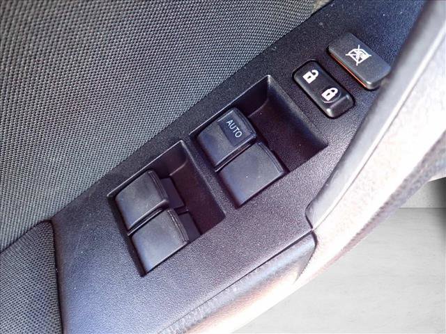 Used 2015 Toyota Corolla LE FWD image 10