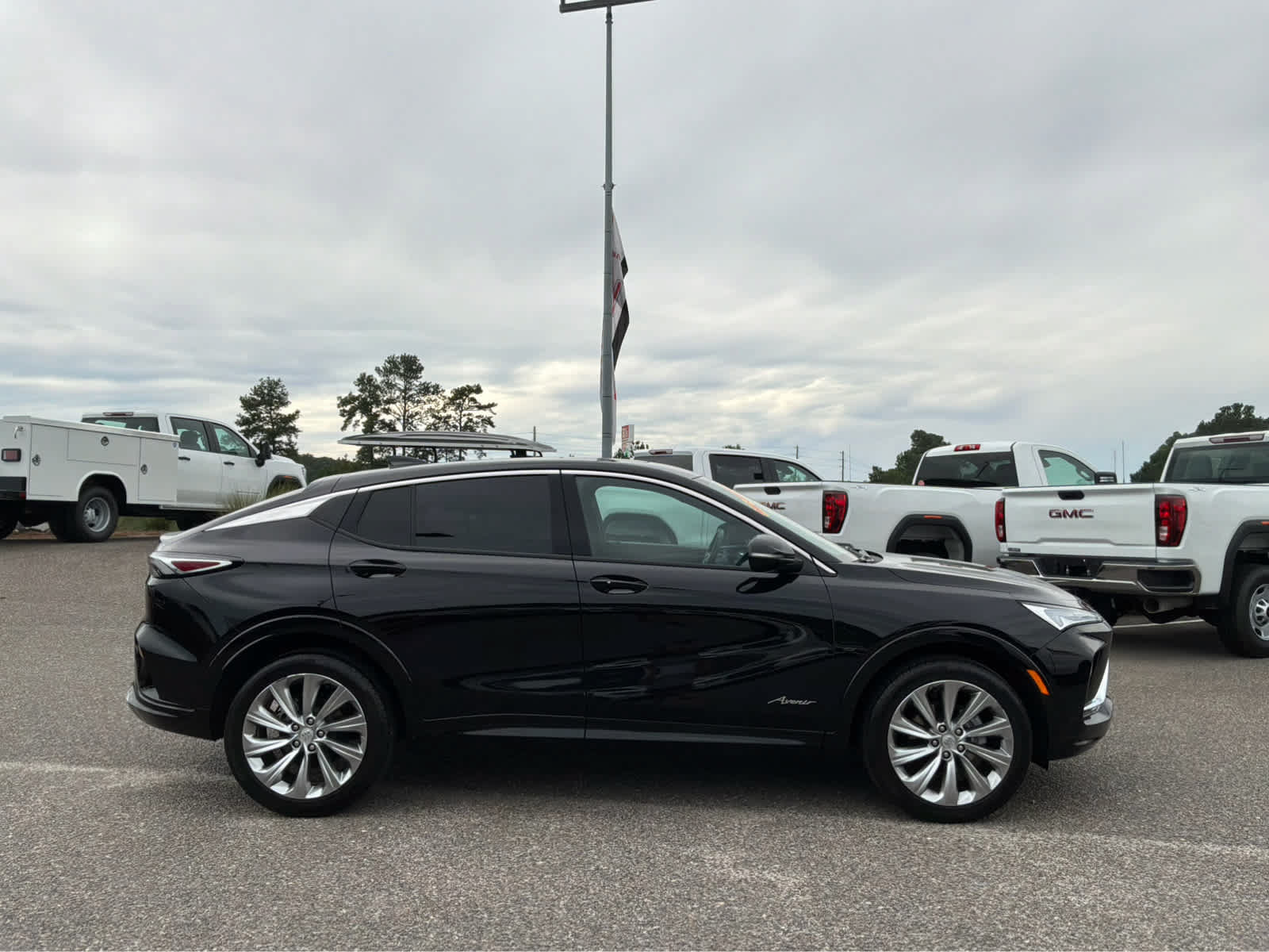 Used 2024 Buick Envista Avenir FWD image 4