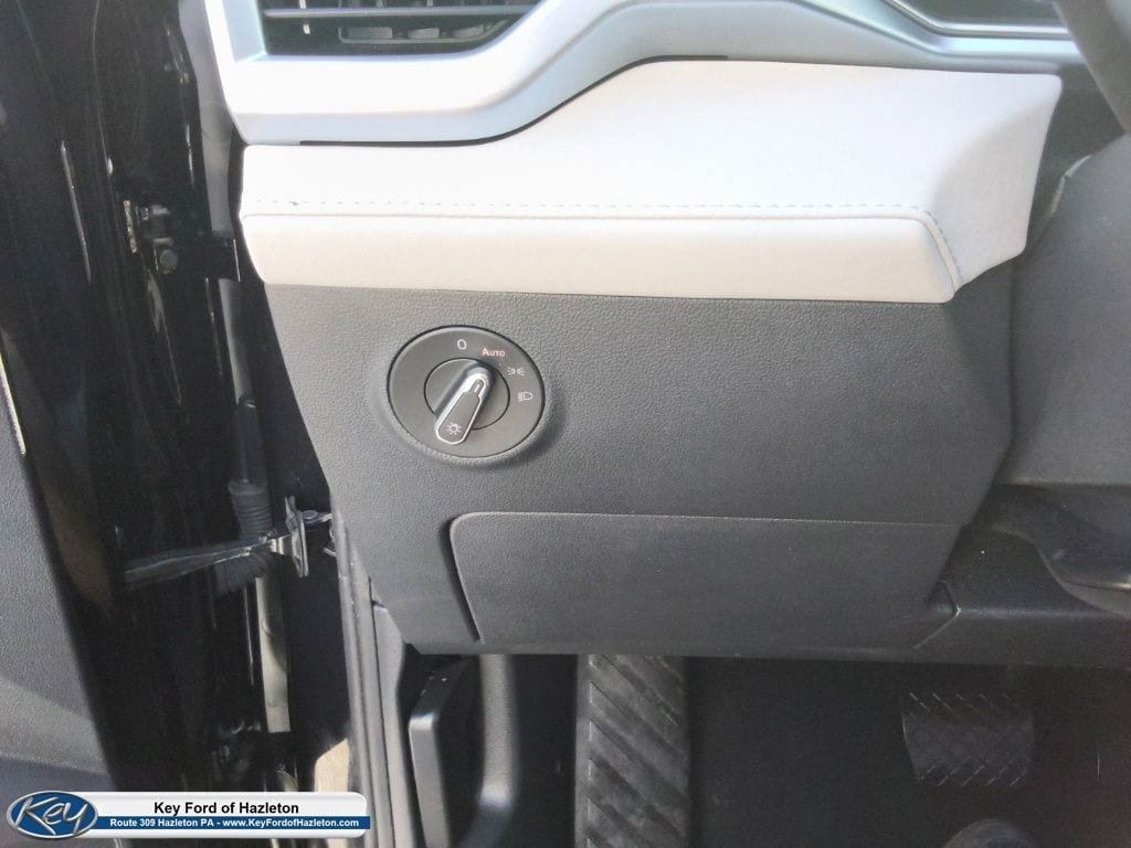 Used 2026 Volkswagen Taos SE AWD/4WD image 27