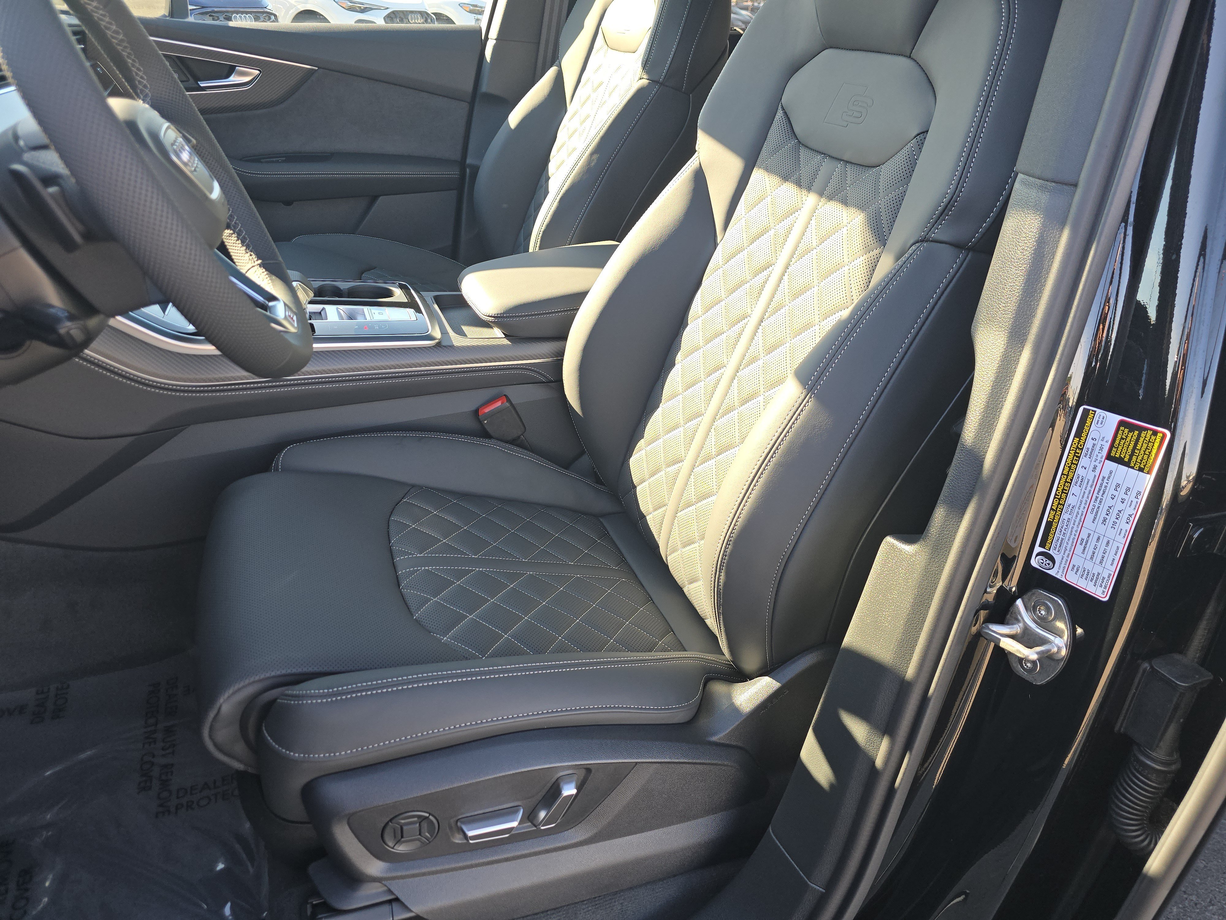 New 2026 Audi SQ7 Premium Plus AWD/4WD image 22