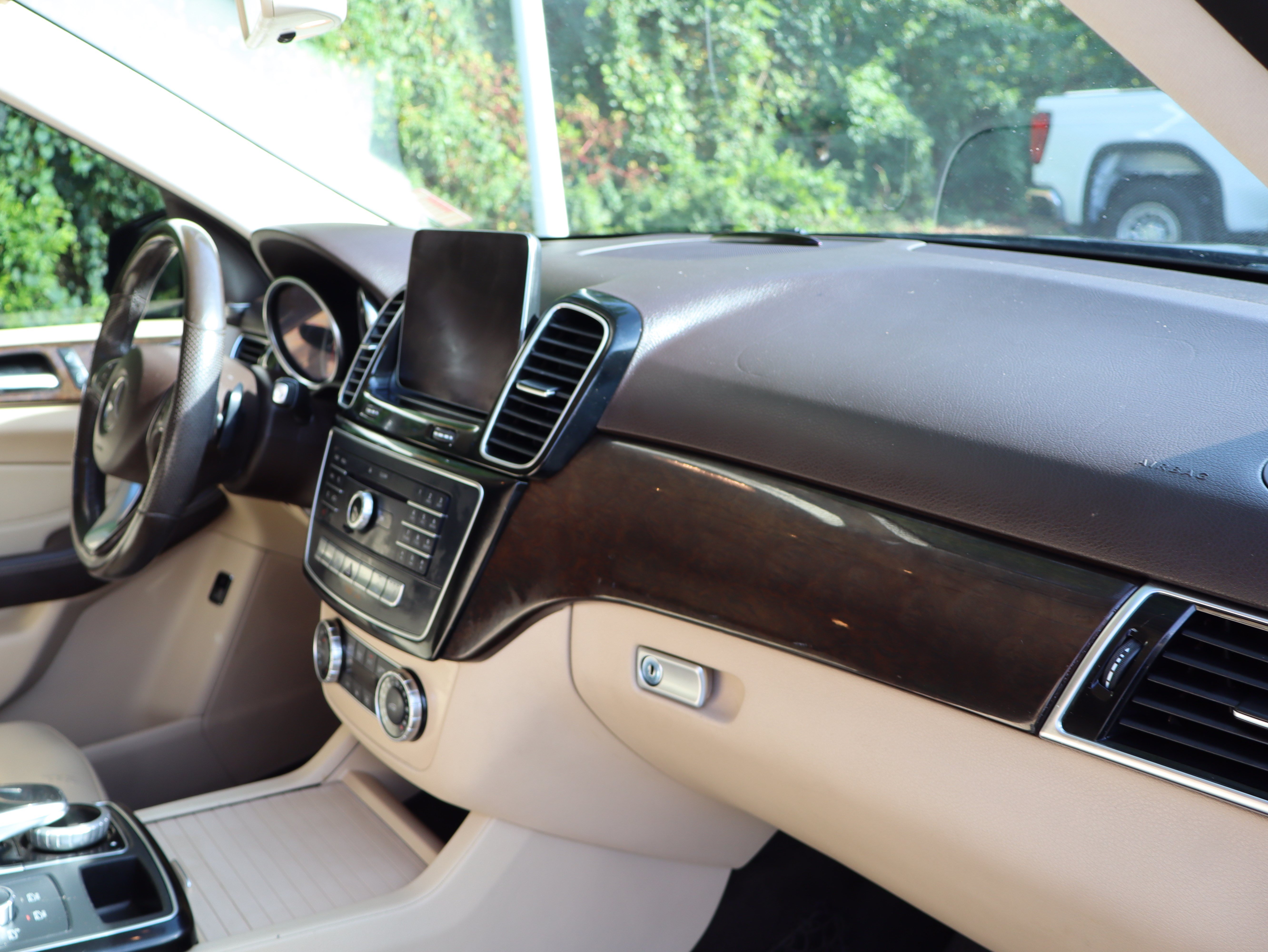 Used 2018 Mercedes-Benz GLE 350 image 28