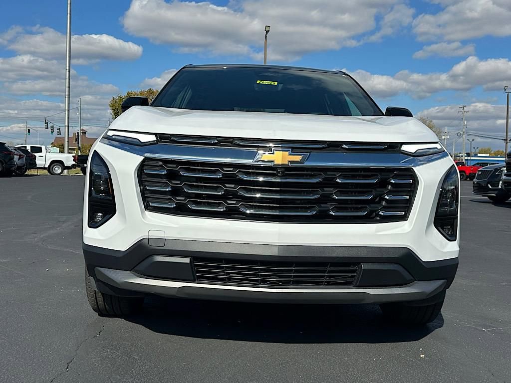 New 2026 Chevrolet Equinox LT w/ Convenience Package II image 2
