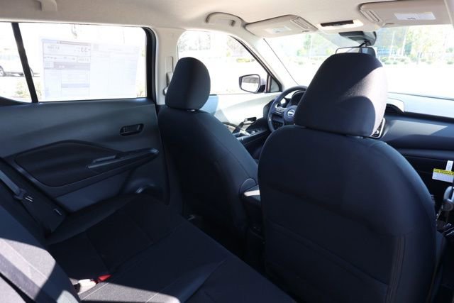 New 2025 Nissan Kicks Play S image 17