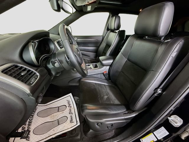 Used 2017 Jeep Grand Cherokee Altitude image 19