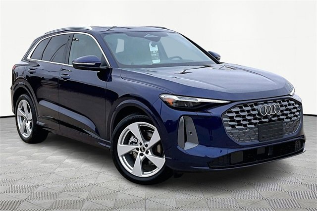 New 2025 Audi Q5 Prestige image 2