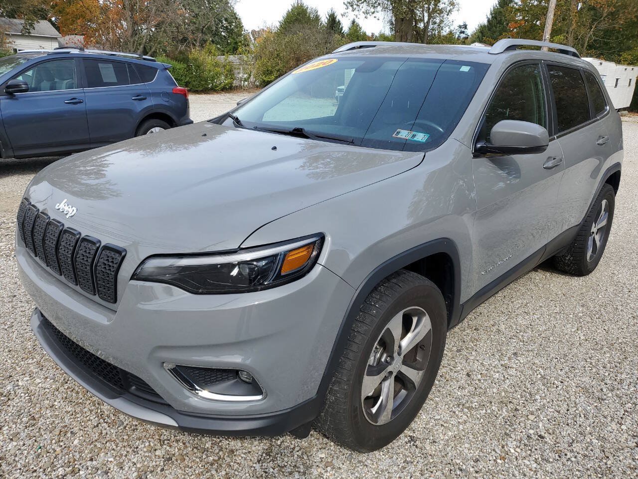 Used 2020 Jeep Cherokee Limited AWD/4WD image 3