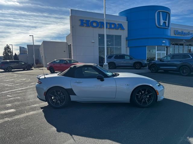 Used 2017 MAZDA MX-5 Miata Club image 4