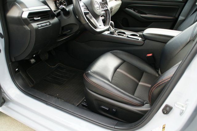 Used 2024 Nissan Altima 2.5 SR image 13