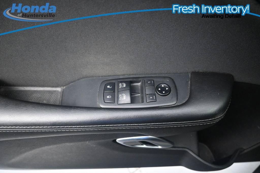 Used 2019 Dodge Challenger SXT RWD image 16