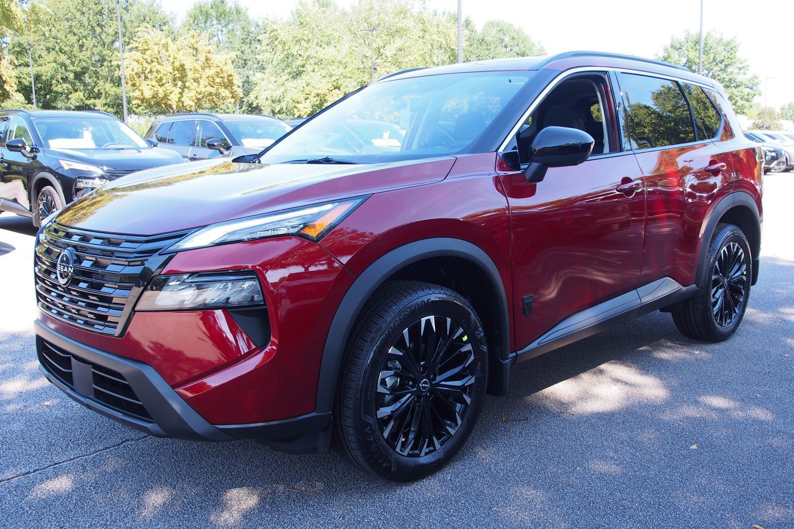 New 2026 Nissan Rogue Dark Armor FWD image 3