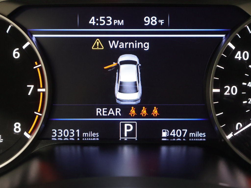 Used 2025 Nissan Altima 2.5 SV FWD image 39