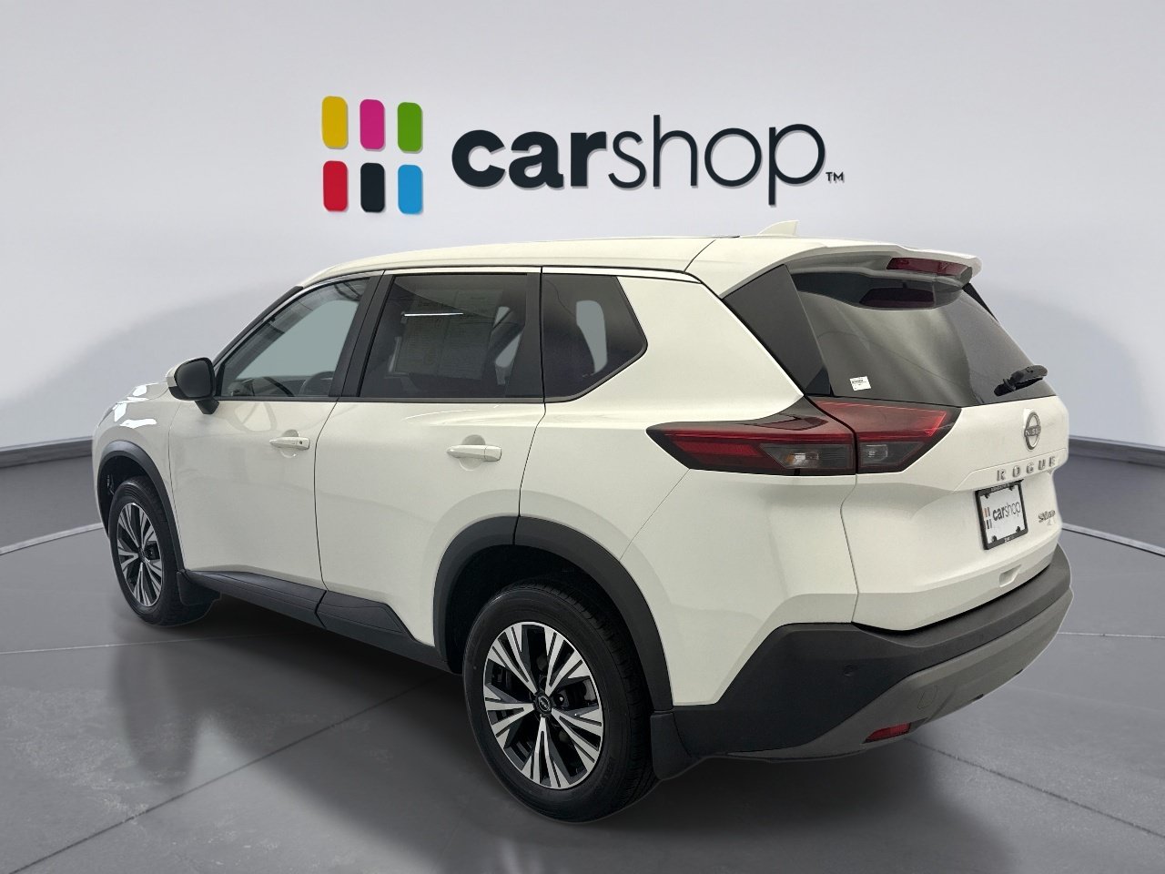 Used 2023 Nissan Rogue SV AWD/4WD image 3