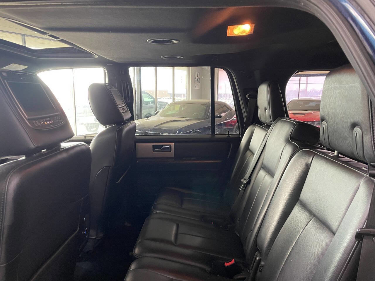 Used 2015 Ford Expedition Limited w/ Equipment Group 301A AWD/4WD image 20