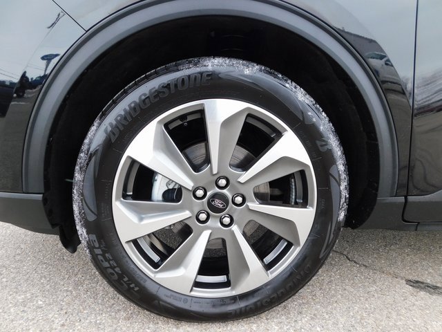 Used 2023 Ford Escape Platinum image 10