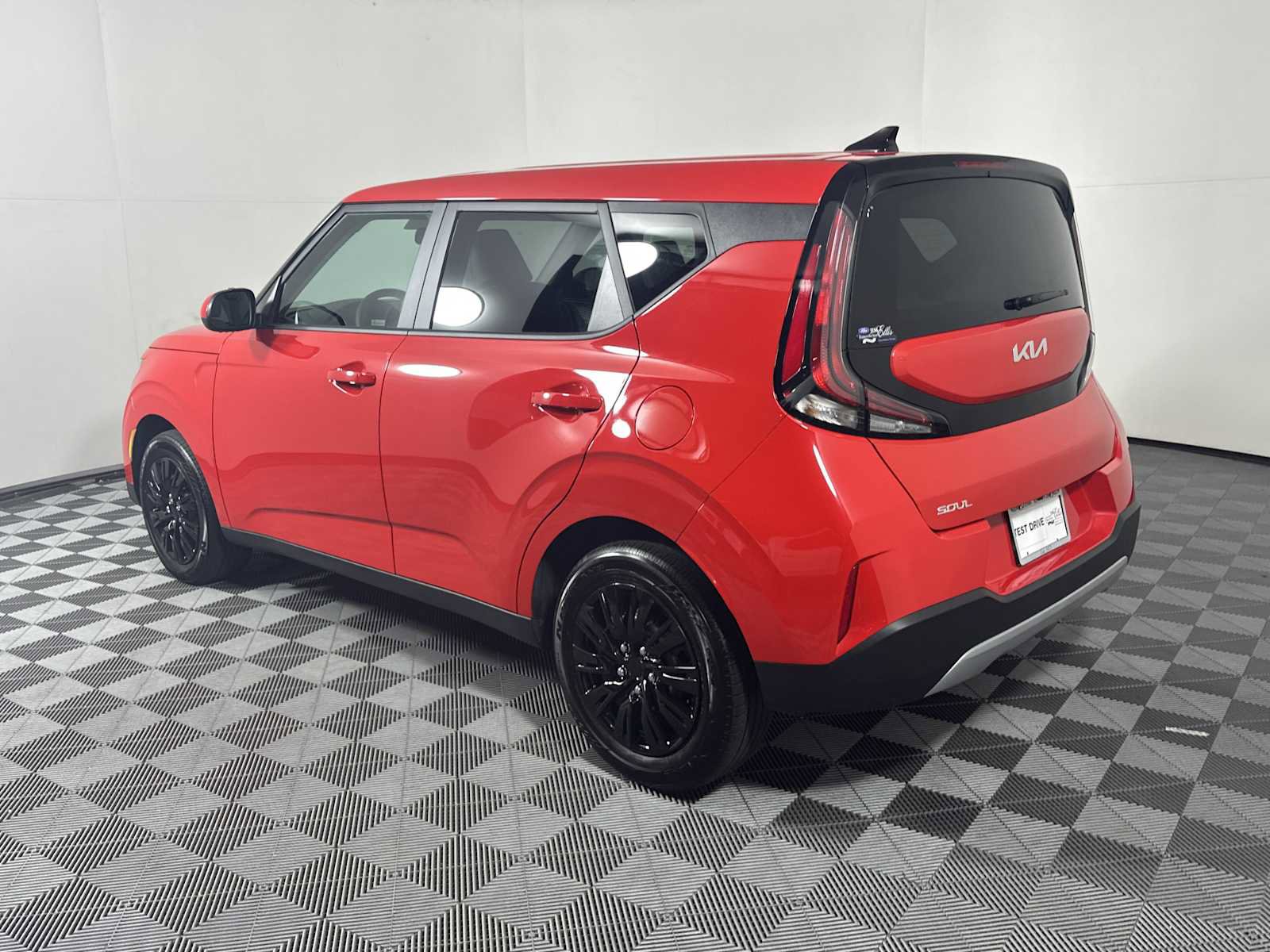 Used 2023 Kia Soul LX FWD image 6