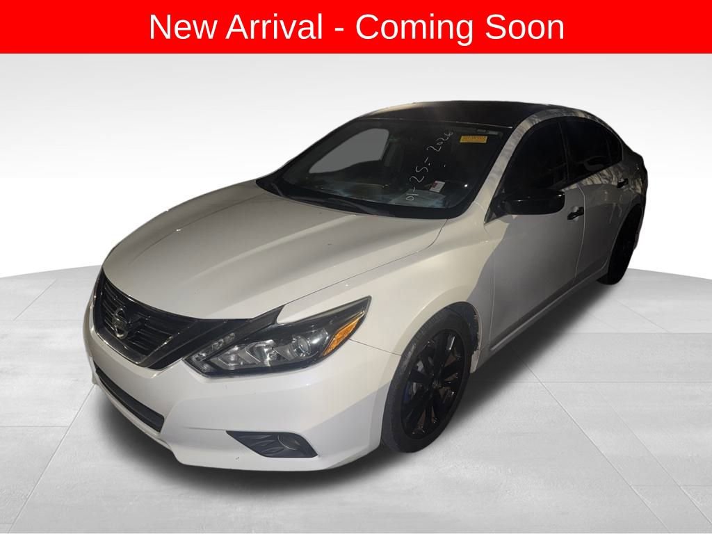 Used 2017 Nissan Altima 2.5 SR w/ Midnight Edition Package