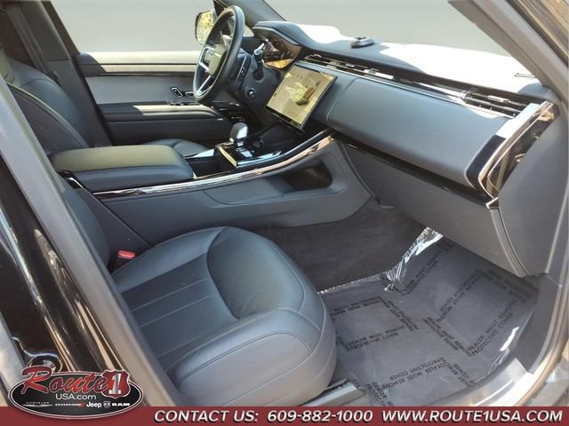 Used 2025 Land Rover Range Rover Sport SE AWD/4WD image 29