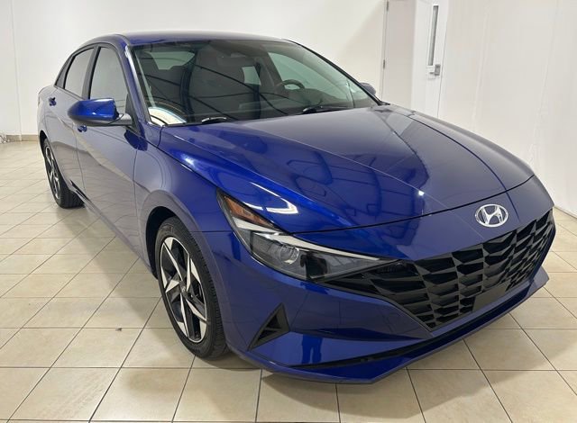 Used 2023 Hyundai Elantra SEL w/ Convenience Package image 7