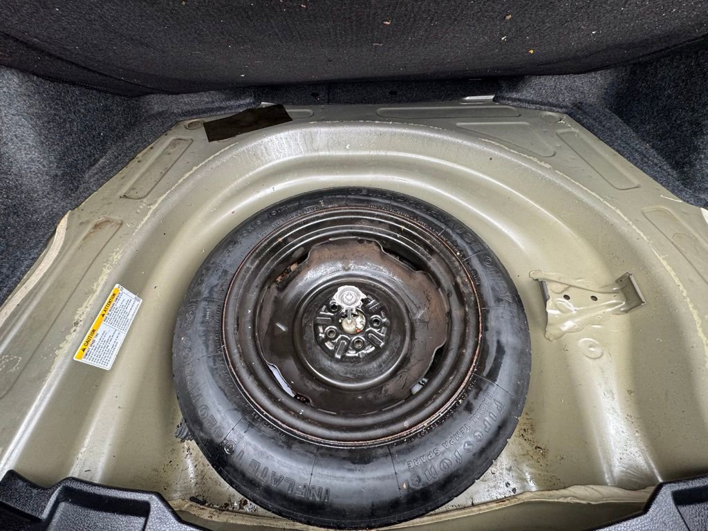 Used 2017 Toyota Corolla SE w/ Carpet Mat Package (TMS) FWD image 25