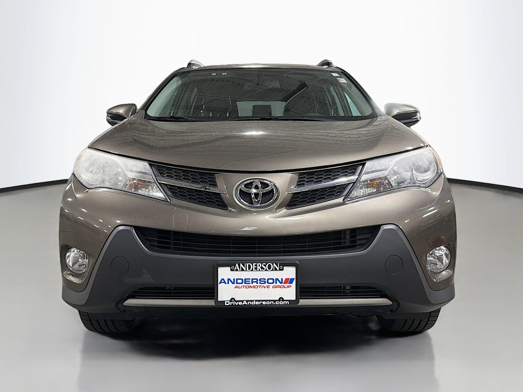 Used 2014 Toyota RAV4 Limited AWD/4WD image 2