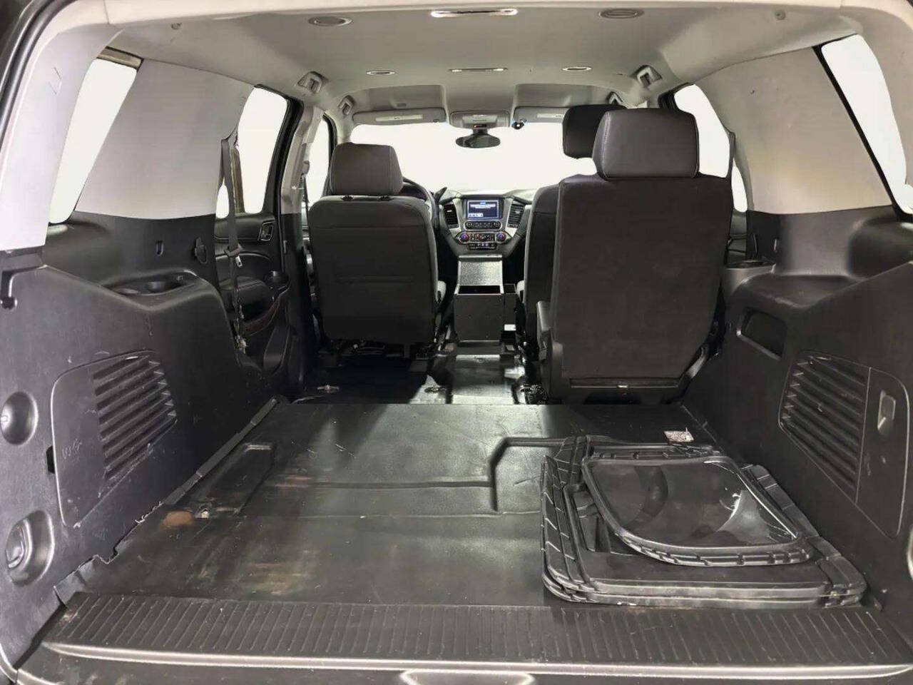 Used 2019 Chevrolet Tahoe 4WD image 17