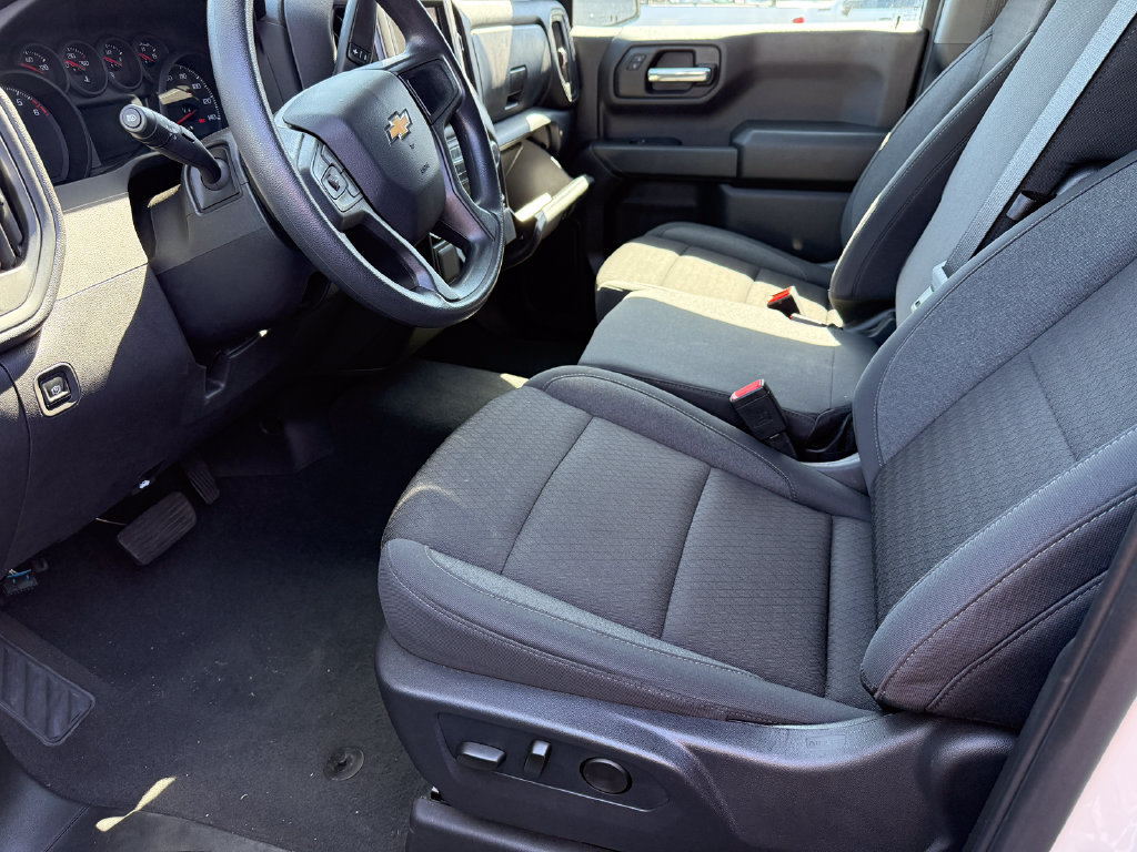 Used 2026 Chevrolet Silverado 1500 Custom w/ Turbomax Blackout Package AWD/4WD image 26
