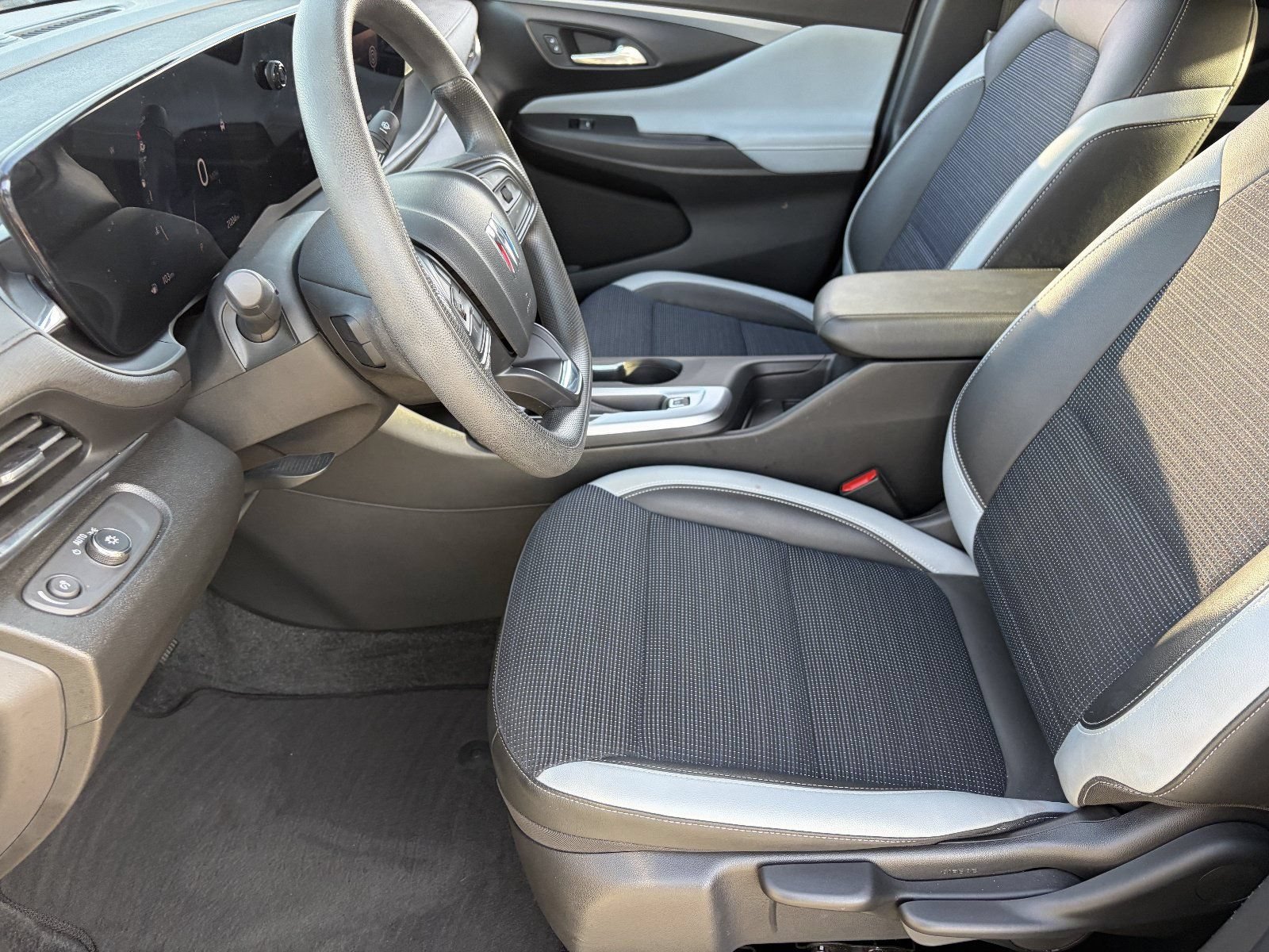Used 2024 Buick Envista Preferred FWD image 20