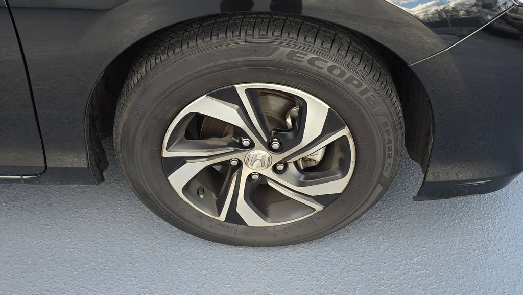 Used 2016 Honda Accord LX image 9