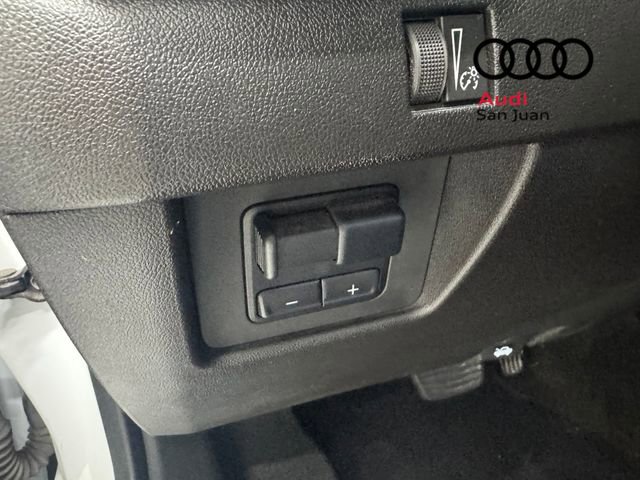 Used 2024 GMC Canyon Elevation w/ Elevation Premium Package AWD/4WD image 31