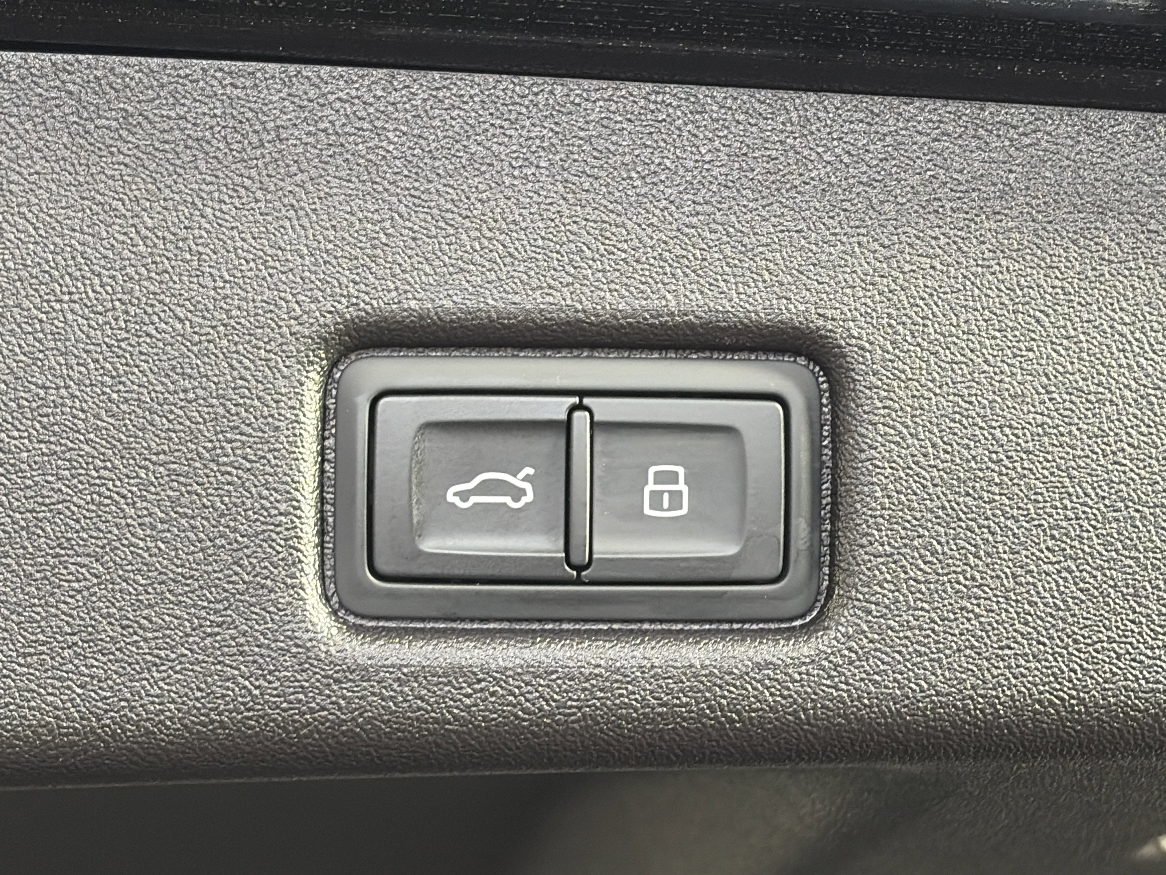 Used 2025 Audi Q5 Premium Plus w/ Premium Plus image 15