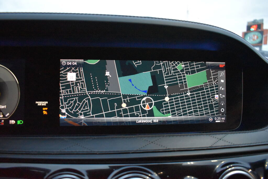 Used 2018 Mercedes-Benz S 560 Sedan w/ AMG Line Exterior image 23