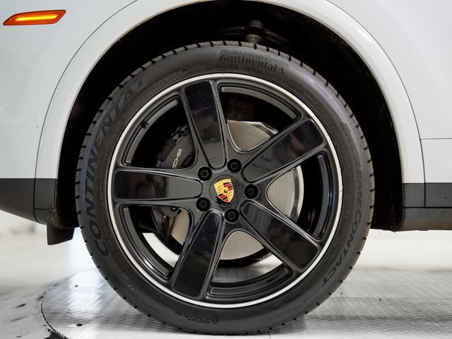 Certified 2018 Porsche Cayenne Platinum Edition AWD/4WD image 30