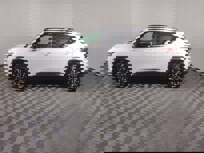 Used 2024 Chevrolet Trax RS w/ Sunroof Package image 6