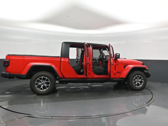 Used 2024 Jeep Gladiator Sport AWD/4WD image 45
