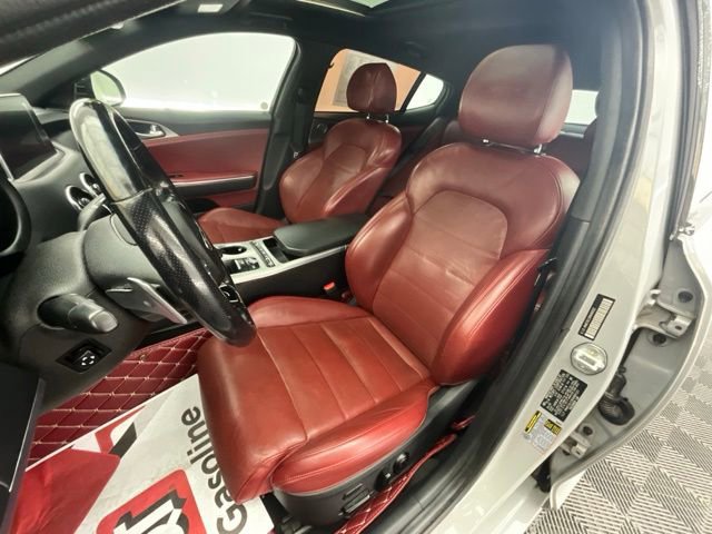 Used 2019 Kia Stinger GT2 AWD/4WD image 6