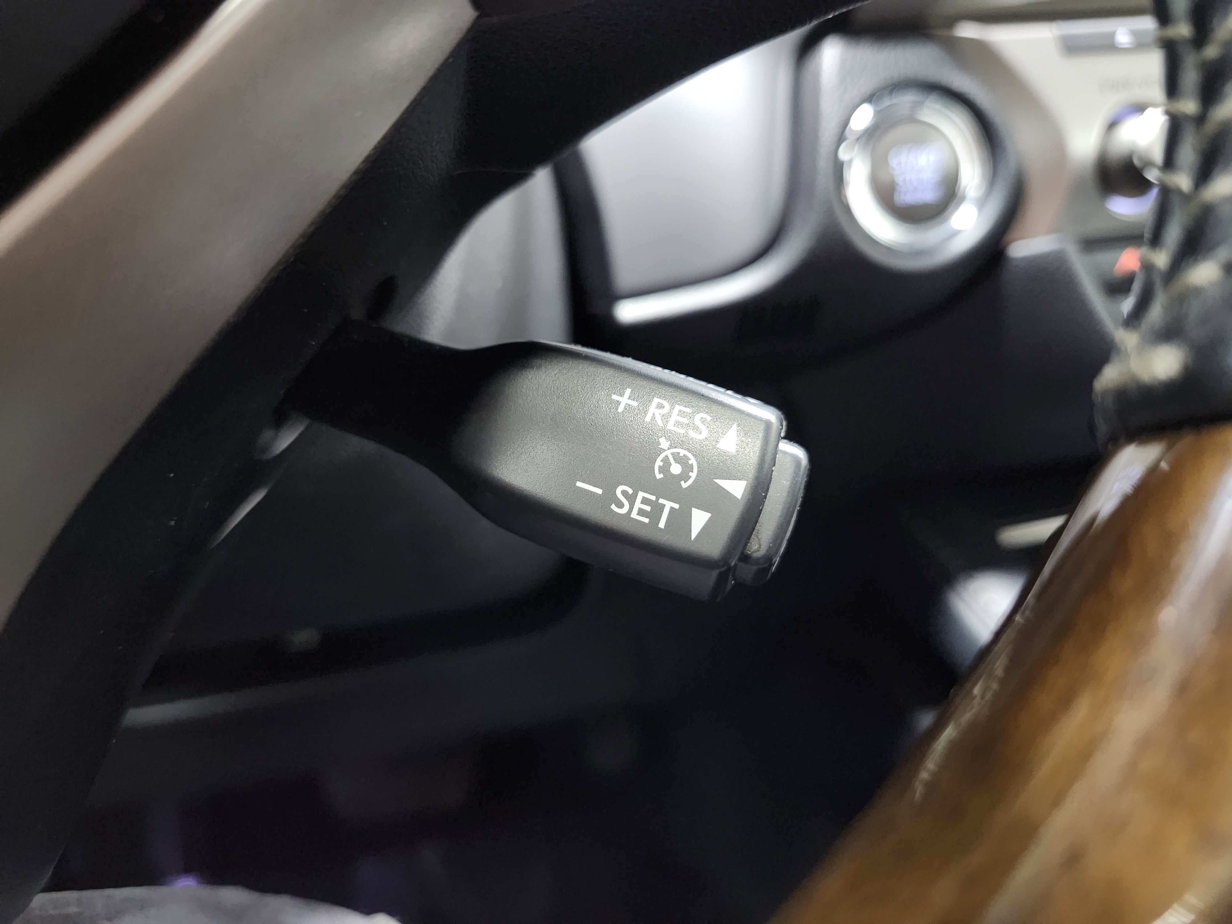 Used 2016 Lexus ES 350 w/ Premium Package w/Wood Trim image 38