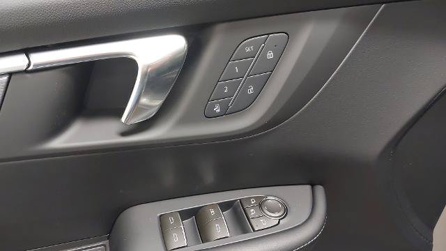 New 2026 Buick Enclave Sport Touring w/ Power Package AWD/4WD image 25