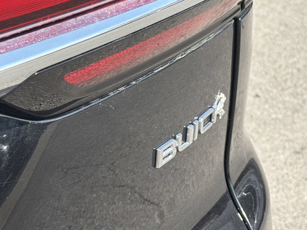 Used 2025 Buick Enclave Preferred FWD image 7