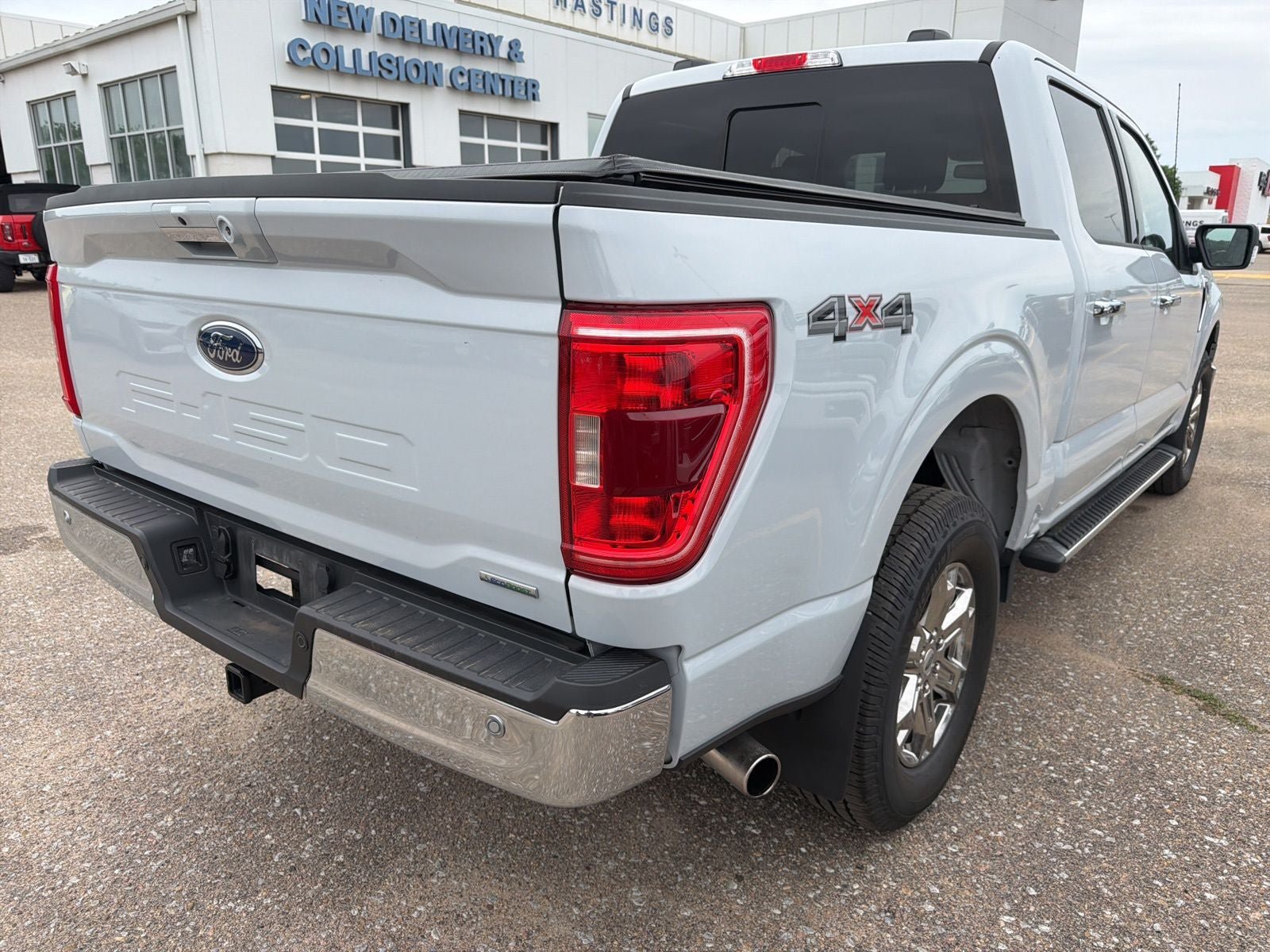 Used 2022 Ford F150 XLT w/ Equipment Group 302A High AWD/4WD image 10